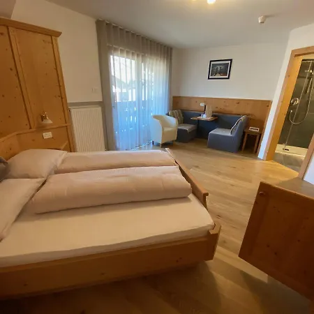 Garni Trocker Bed & Breakfast