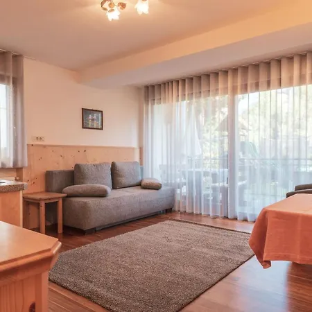 Garni Trocker Bed & Breakfast 3*