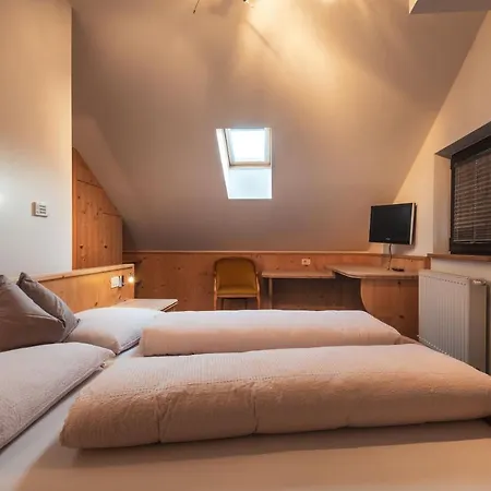 Bed & Breakfast Garni Trocker Castelrotto