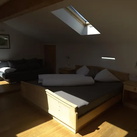 Bed & Breakfast Garni Trocker